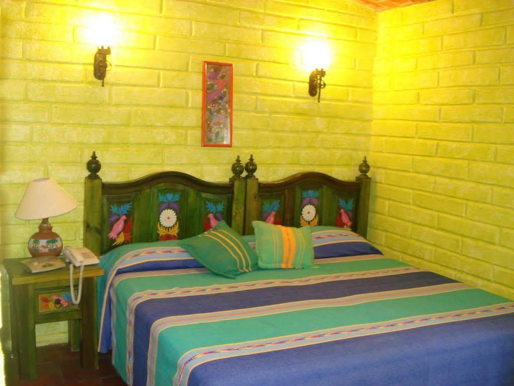 Casa Del Retono Panzió Tlaquepaque Kültér fotó