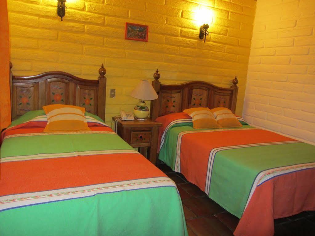 Casa Del Retono Panzió Tlaquepaque Kültér fotó